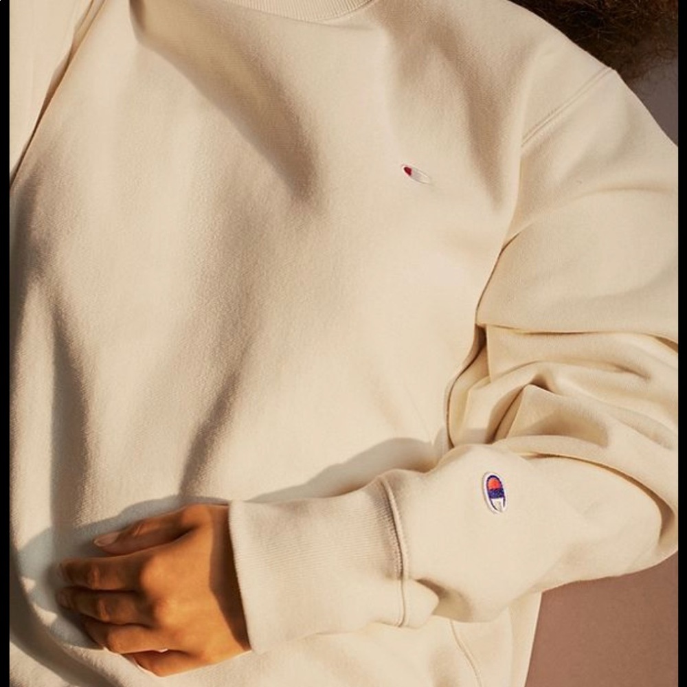 CREAM CHAMPION CREWNECK